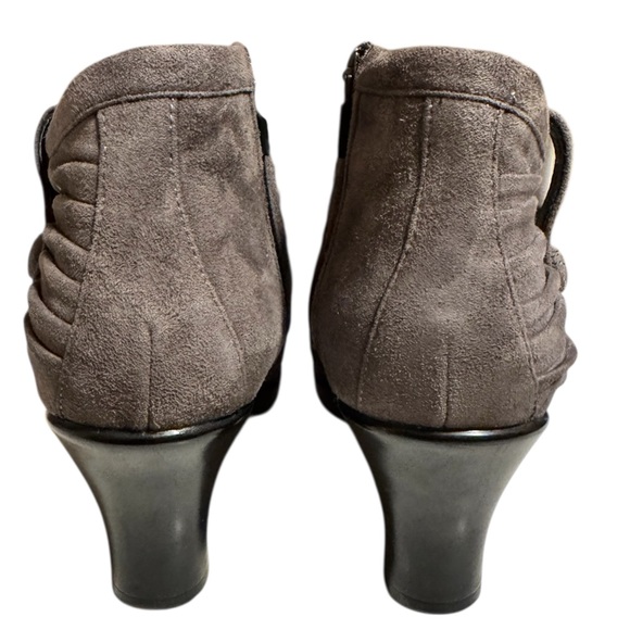 Dansko Women’s Buffy Grey Suede Ankle Boots - EU 38 - Picture 2 of 8